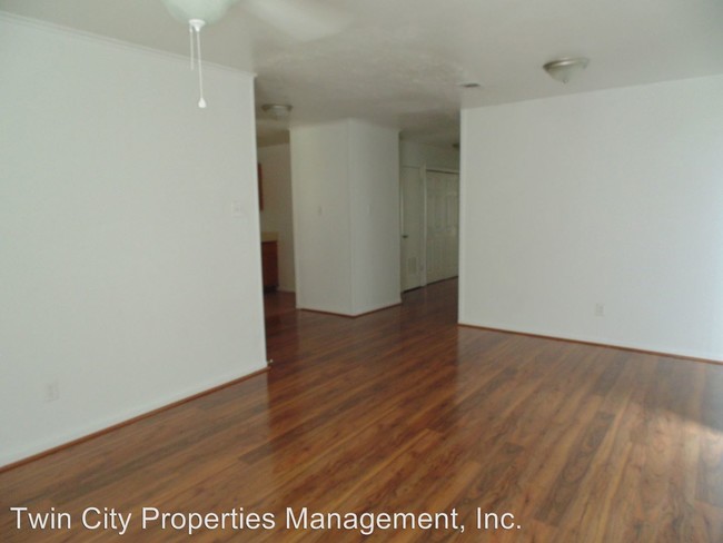 Building Photo - 3605 Choctaw St