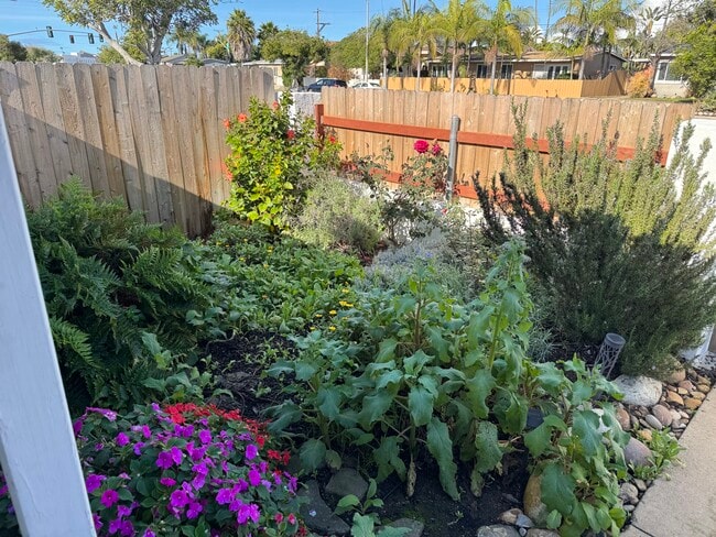 Foto del edificio - 3427 Clairemont Mesa Blvd