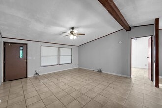 Building Photo - 14287 Forest Cir