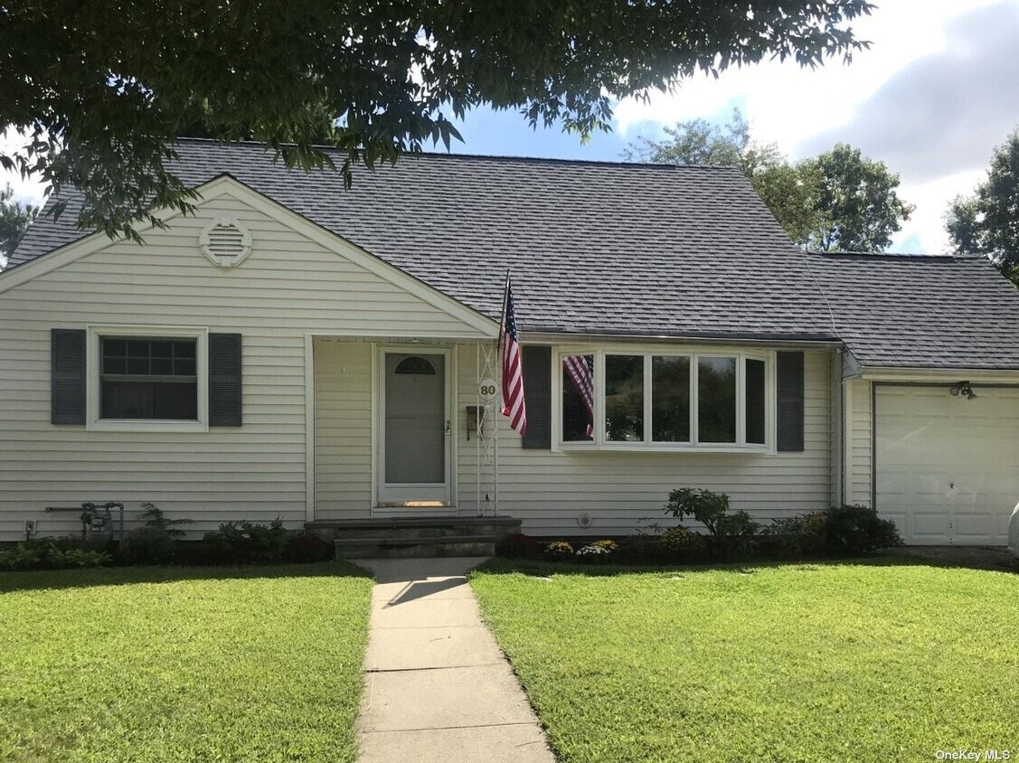 Primary Photo - 80 Briarcliff Rd