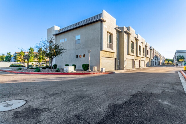 Building Photo - 7531 E Billings St