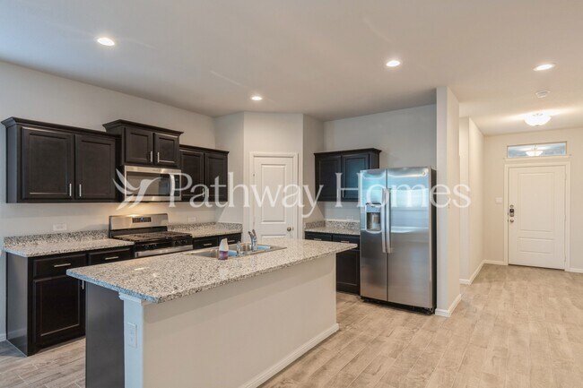 Building Photo - 9732 New Bern Dr