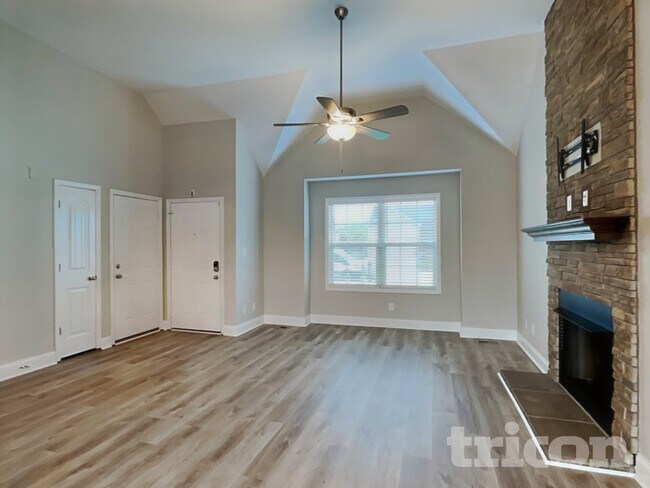 Building Photo - 2314 Spike Ct