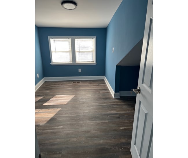 Building Photo - 3010 Virginia Ave