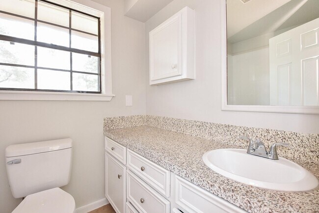 Foto del edificio - 12713 Roy Harris Loop