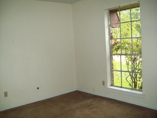 Foto del edificio - 5416 Deep Forest Dr