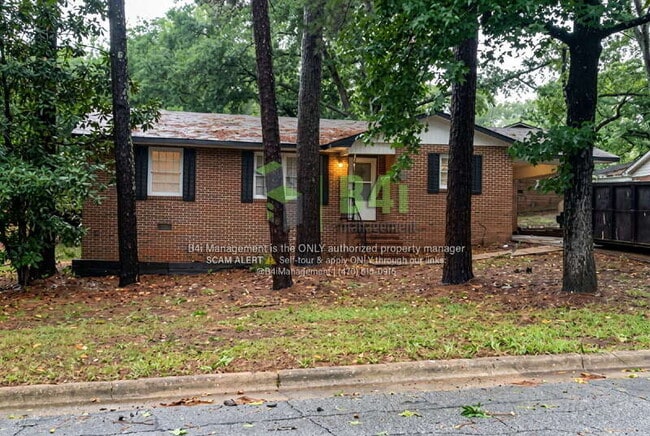 Building Photo - 4 Dean Dr