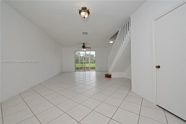 Foto del edificio - 2470 Cordoba Bend