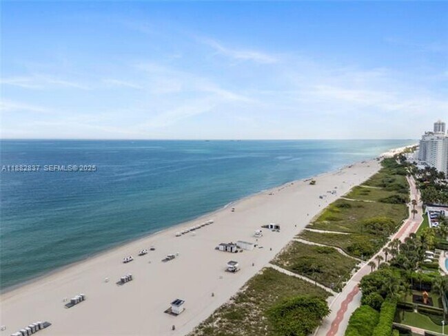 Building Photo - 5900 Collins Ave