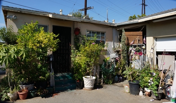 Building Photo - 9824-9830 Alameda St