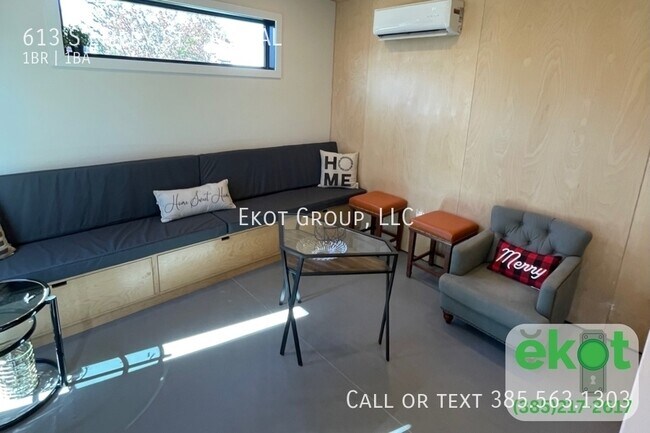 Foto del edificio - 613 Emery St W