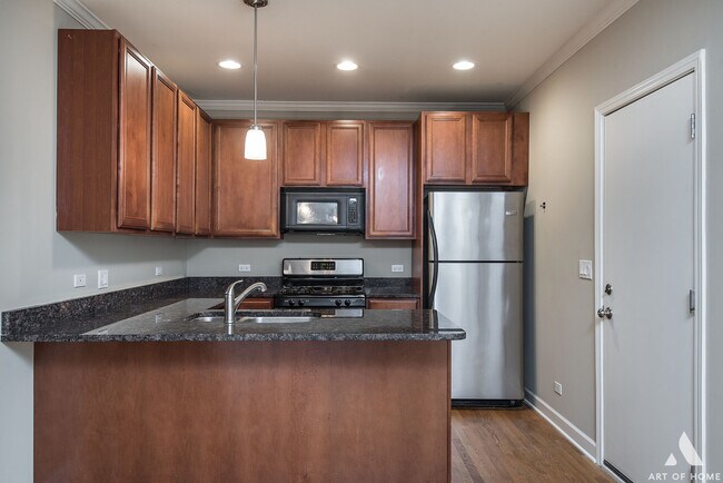 Foto del edificio - 3709 N Kenneth Ave