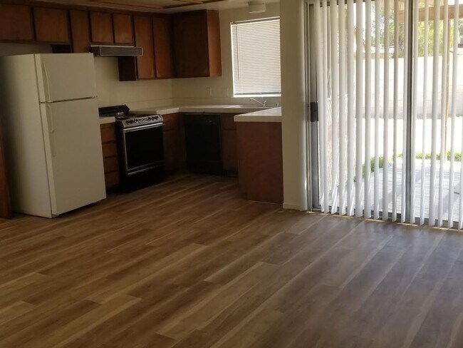 Foto del edificio - Single Story- 3 Bedroom!!