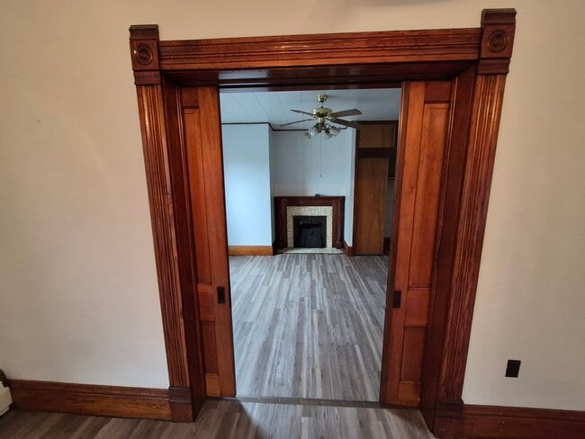 Foto del edificio - 62 S Gamble St