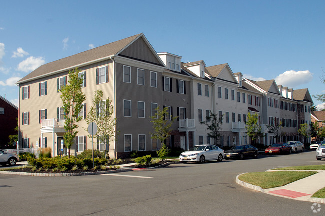 Suburban Square Rentals - Metuchen, NJ | Apartments.com