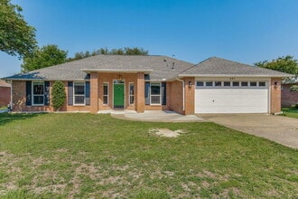 Building Photo - 907 Catskill Ln