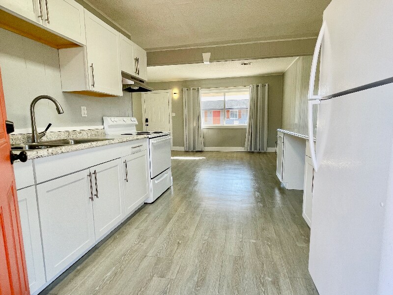 Primary Photo - 4004 Knight Rd SW