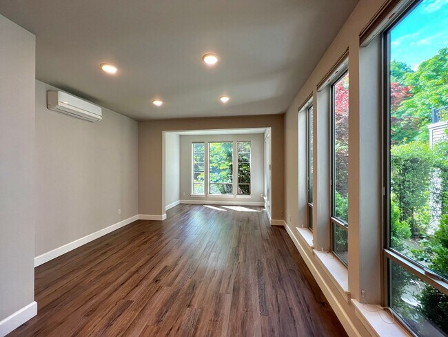 Building Photo - Introducing Your Dream 1 Bed, 1 Bath home!...