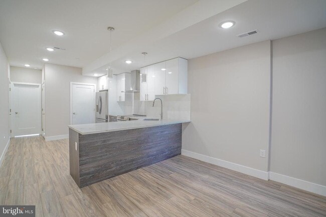 Building Photo - 2222 Frankford Ave