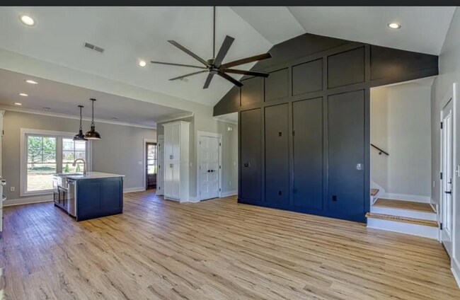 Foto del edificio - 3 bed 3 bath on the water! New build! Available for July 1 move in