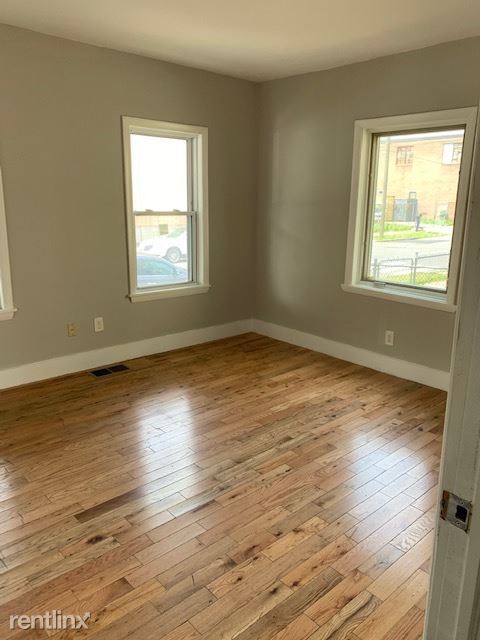 Primary Photo - 3 br, 2 bath House - 105 Haven St
