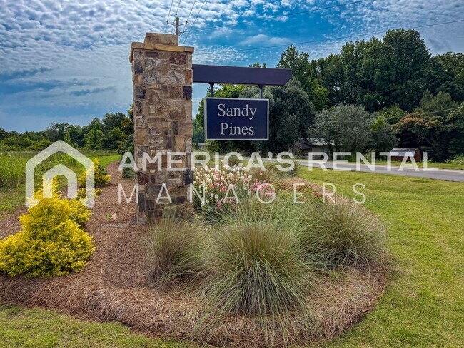 Foto del edificio - 11562 McCord Ln
