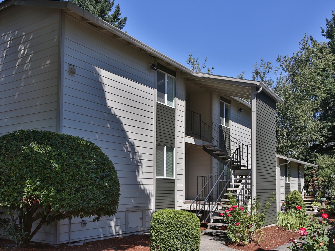 Foto principal - 7238 SW Garden Home Rd