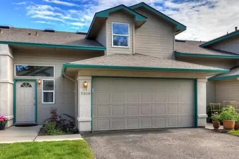 Building Photo - 5909 N Cobbler Ln