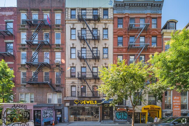24 Saint Marks Pl New York, NY 10003 - 24 Saint Marks Pl