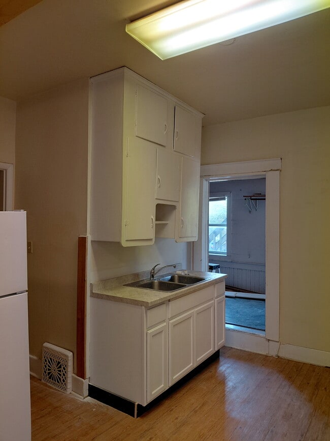 Foto del edificio - 1205 Paquin St