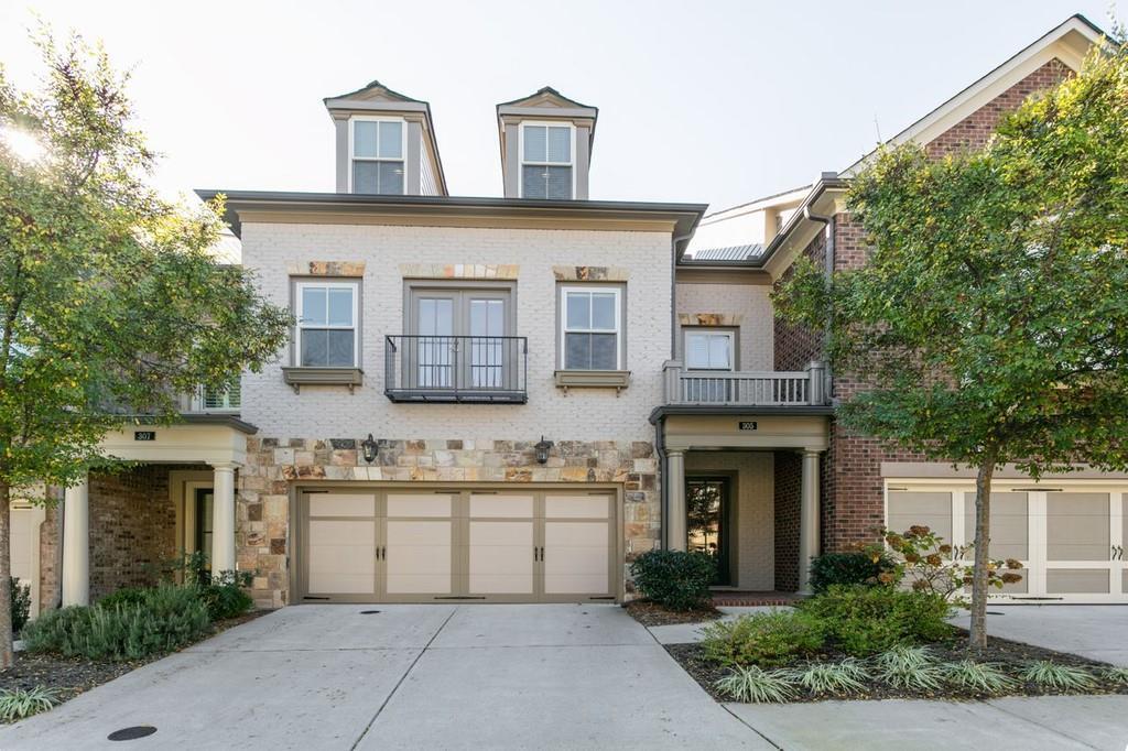 Foto principal - 305 Nottaway Ln