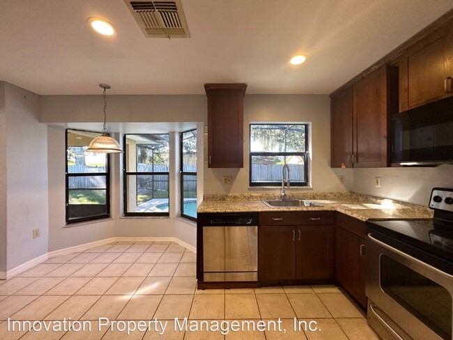 Building Photo - 4 br, 3 bath House - 463 Spike Ct