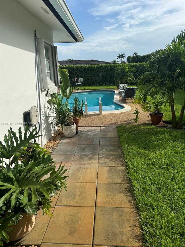 Foto del edificio - 1681 SW 55th Ave