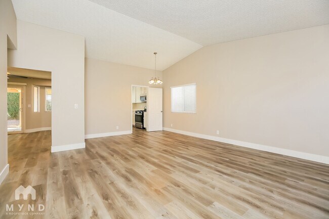 Building Photo - 4423 Honeycomb Dr