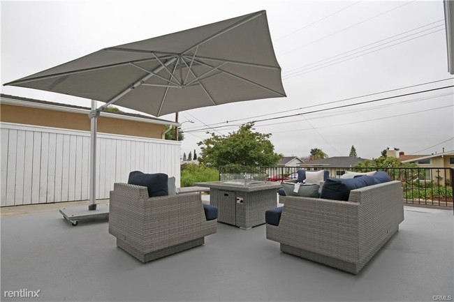 Foto del edificio - 3 br, 2 bath House - 4010 Bluff St