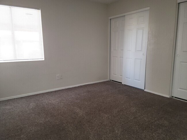 Foto del edificio - 3038 N 24th Ln