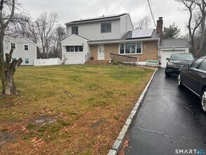 Building Photo - 1880 Old Town Rd