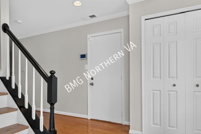 Building Photo - 6001 Keble Dr