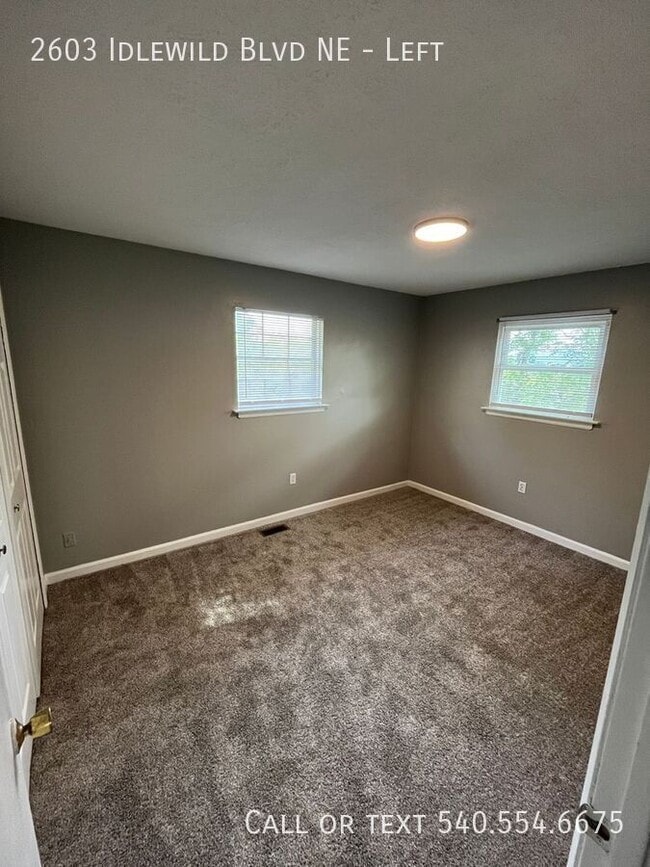 Foto del edificio - 2603 Idlewild Blvd NE
