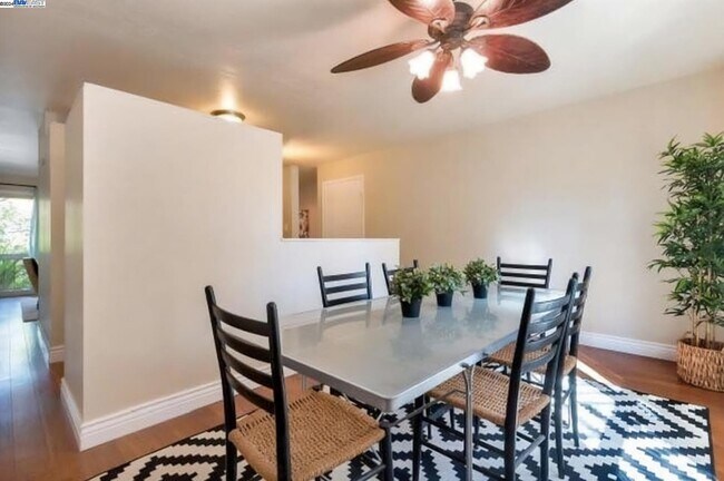 Foto del edificio - 2063 Ascot Dr