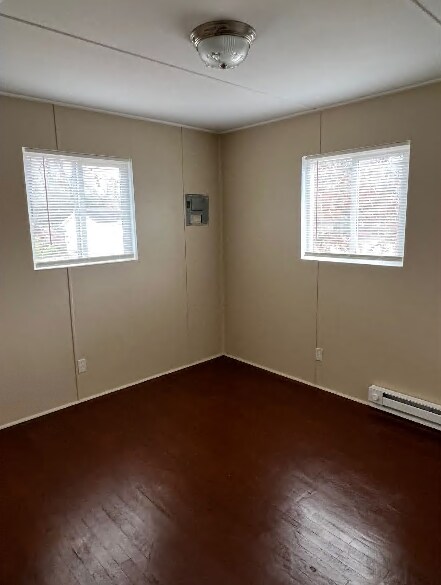 Foto del edificio - 1299 Vernon Pl