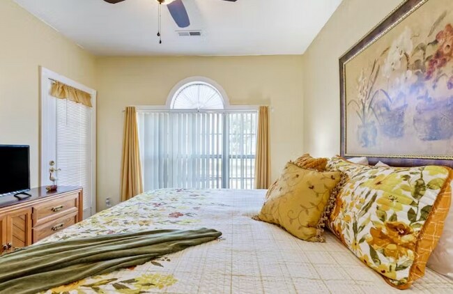 Foto del edificio - 4787 Wild Iris Dr