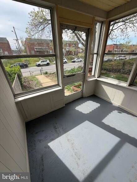 Foto del edificio - 229 Endsleigh Ave