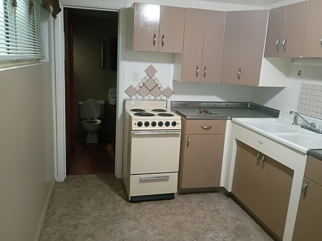 Foto del edificio - 1110 1st Ave NW