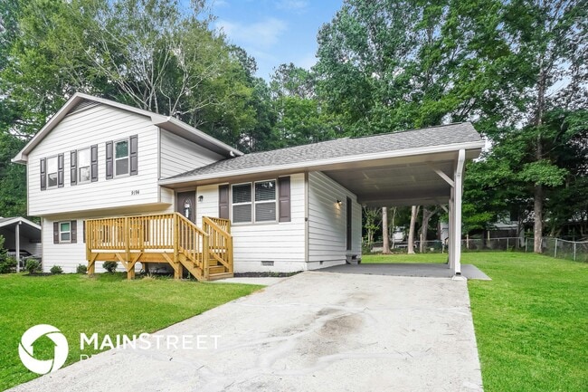 Building Photo - 9194 Greenwood Dr