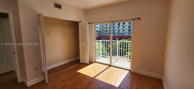 Foto del edificio - 115 SW 42nd Ave