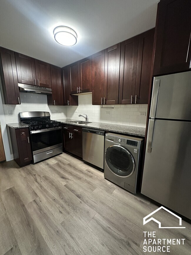 Foto del edificio - 725 Saint Johns Ave