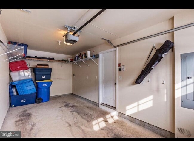 Building Photo - 1265 Elderslie Ln