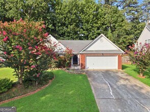 Building Photo - 575 Chandon Way