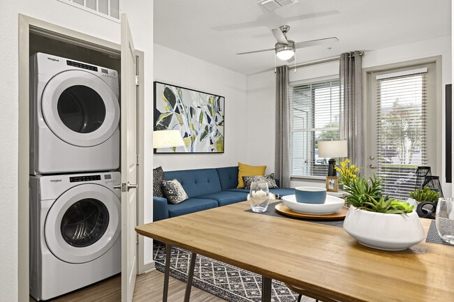 Building Photo - Vue on Lake Monroe